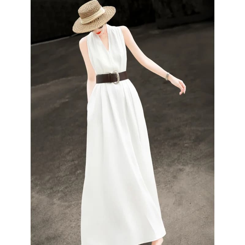 MEXCOCO 2026 Spring Summer French Elegant Halter V Neck Sleeveless Leather Buckle Belt High Waist Pocket Big Swing Maxi Dress