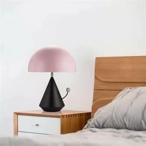 lampada da scrivania per camera da letto per bambini, lampada da scrivania in metallo personalizzata, nuova lussuosa lampada da comodino rosa