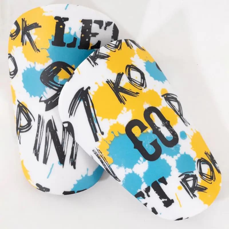 Football knee pads Soft and breathable football bats 2 protective knee pads with fresh writings for basketball, volleyball, football