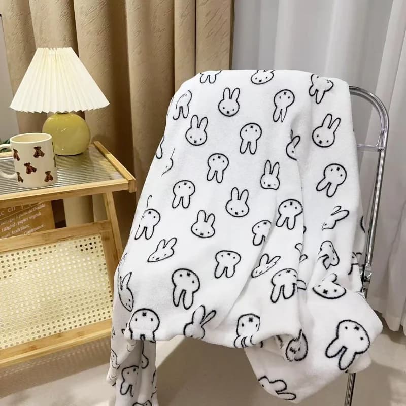 Kawaii Miffy Blanket Flannel Office Siesta Shawl Cute Student Dormitory Blanket Creative Miffy Rabbit Cartoon Sofa Quilt Supplie