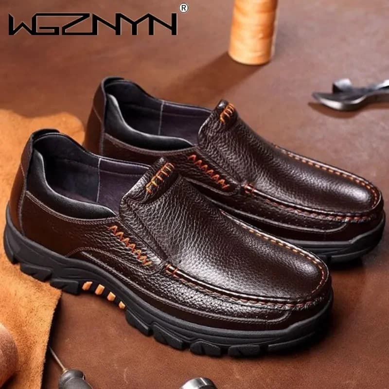 2025 nuove scarpe in vera pelle fatte a mano 48 mocassini da uomo in morbida pelle da uomo suola spessa scarpa casual calzature maschili nero marrone slip-on