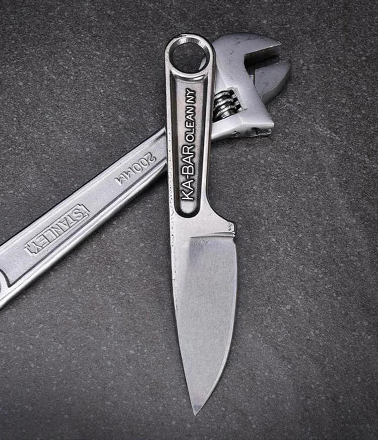 KB 1119 Coltello dritto a lama fissa Strumento tattico di sopravvivenza nella natura selvaggia Coltello da esterno portatile Guaina multifunzionale in acciaio