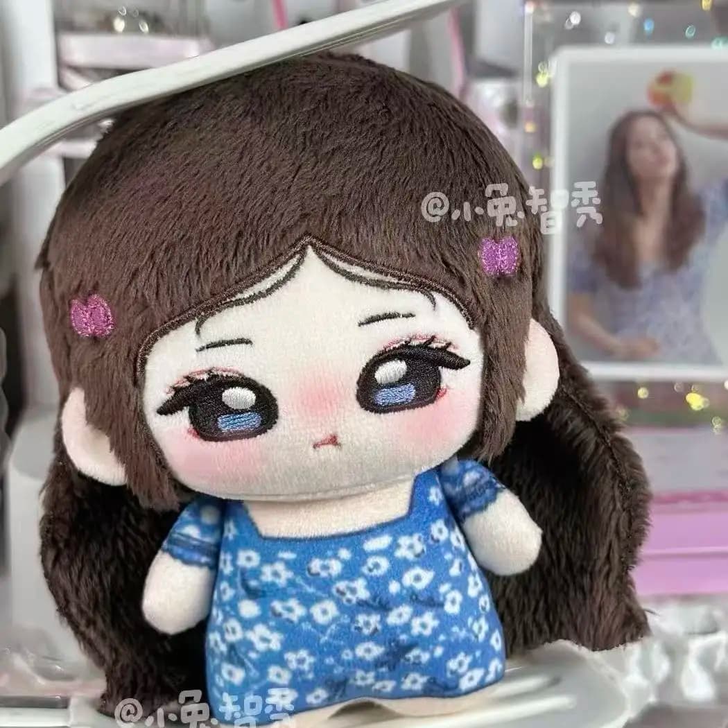 Accessori Anime, Statuetta di Kim Jisoo, Figurina Carina, Charm per Borse, Decorazione, Giocattoli da Collezione, Regali di Compleanno