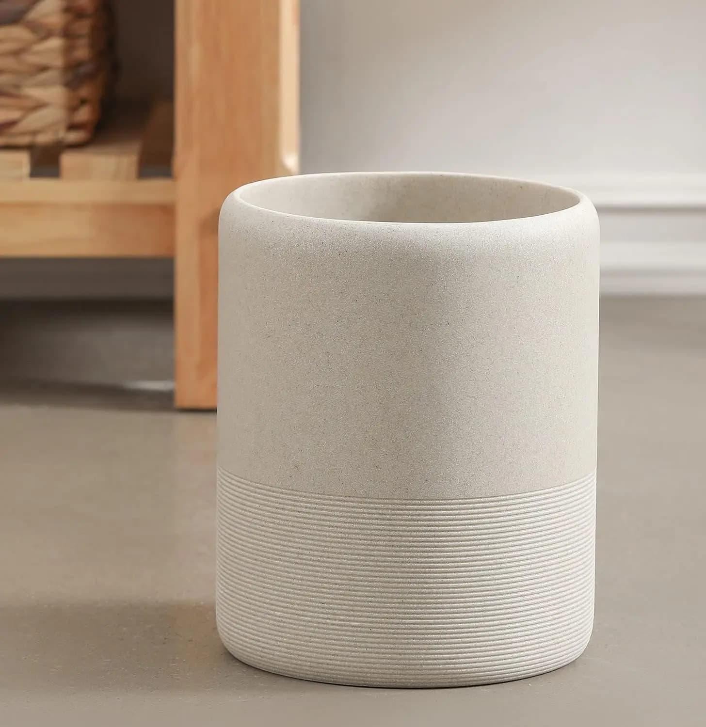 Elegante Cestino Portarifiuti Effetto Marmo per Bagno, Cucina e Ufficio Domestico - in Poliresina Resistente