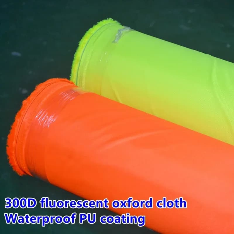 Panno Oxford fluorescente 300D Rivestimento in PU Panno impermeabile Giubbotto di salvataggio Gilet di avvertimento di sicurezza Panno per cappello sanitario