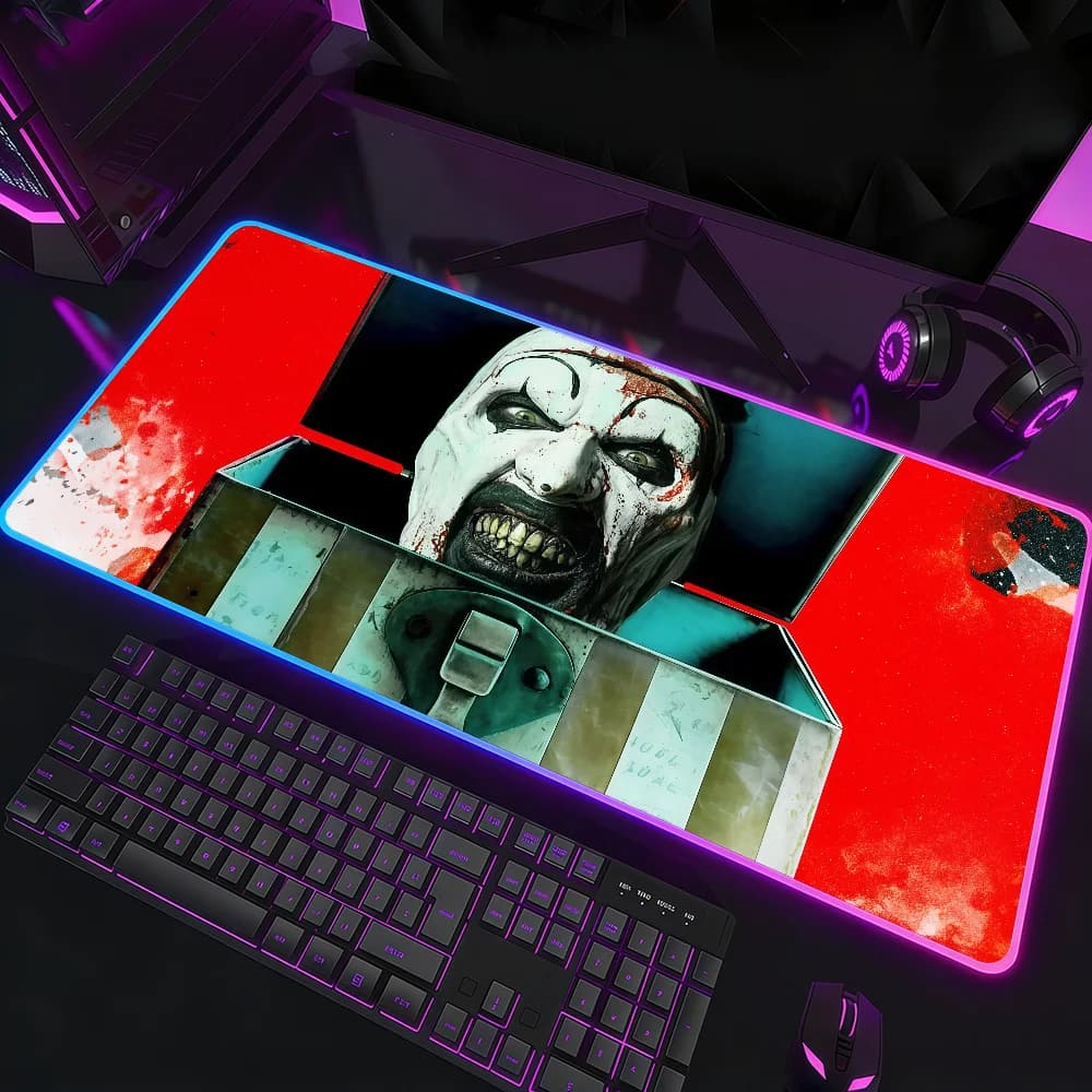 Tappetino per mouse Movie T-Terrifier 4, impermeabile, con luce LED RGB, tastiera da gioco colorata, copertura antiscivolo, superficie per tappetino da scrivania