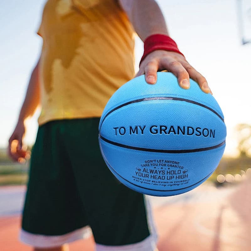 1 pezzo di basket in PU resistente all'usura, allenamento sportivo all'aria aperta, basket, giorno di laurea, regalo di Natale (inviare il cilindro d'aria)
