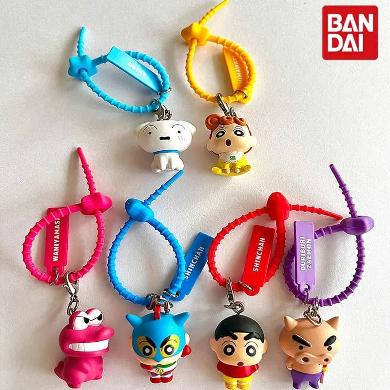 Bandai Gashapon Crayon Shinchan: Ciondolo a forma di fascetta stringicavo Action Kamen Shiro Himawari Buriburi Zaemon per decorazione borsa