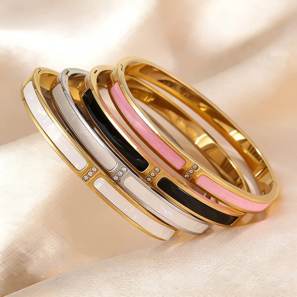 Yupsk Nuovo Bracciale in Acciaio Inossidabile Smaltato Rosa e Nero per Donne, Colore Resistente, Gioielli alla Moda, Accessori Regalo