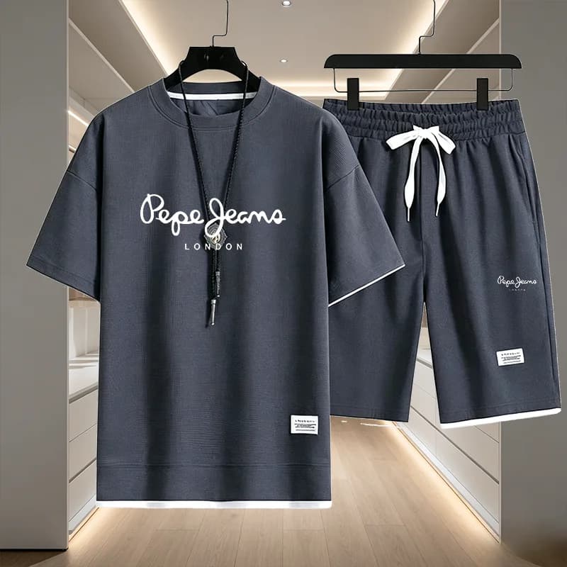 Men's breathable short sleeved T-shirt+quick drying shorts two-piece outdoor fashionable and comfortable men's top shorts