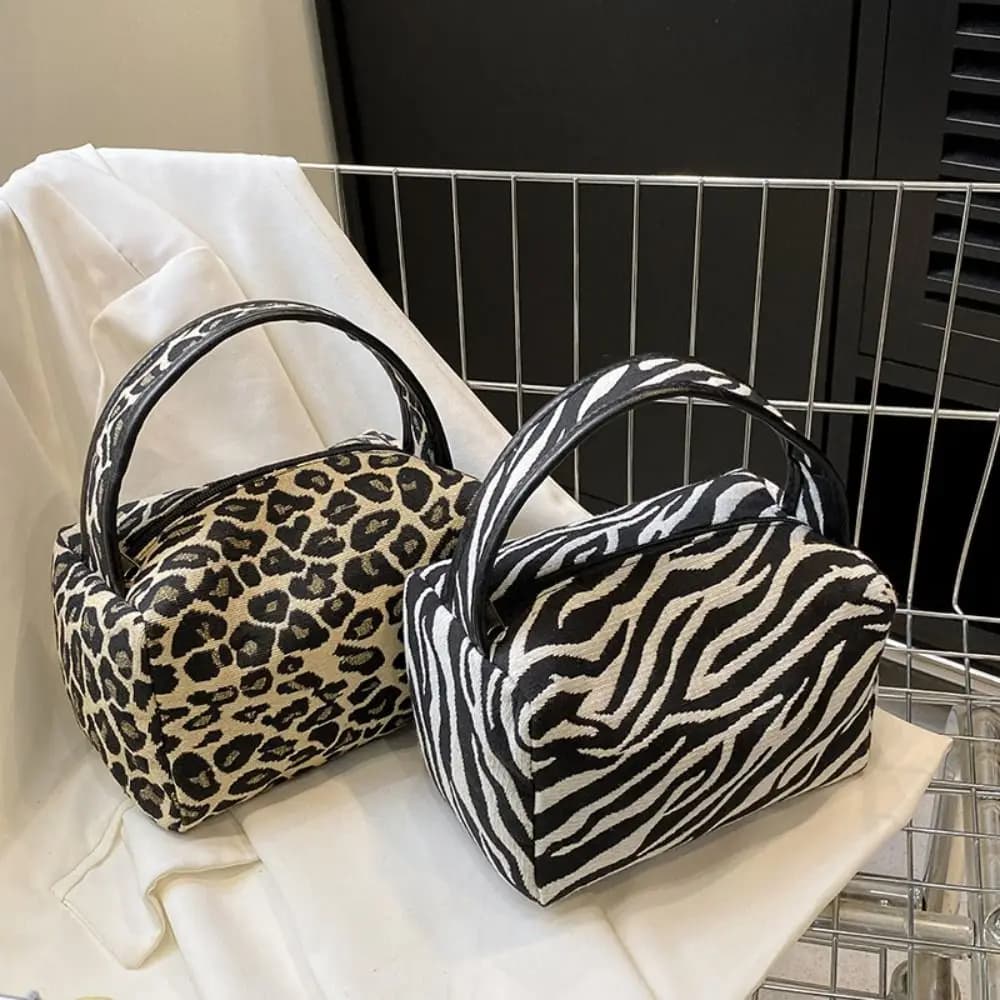 Portable Fashion Leopard Cosmetic Pouch Bag Zipper Large Capacity Women Makeup Organizer Toiletry Handbag Canvas Pillow Bag