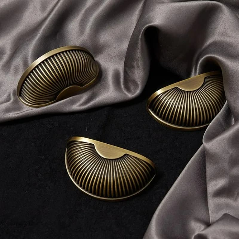 Maniglia a conchiglia in stile antico medievale, in bronzo antico francese, per cassetti, armadi, ante, scarpiera, cucina, maniglia creativa per mobili