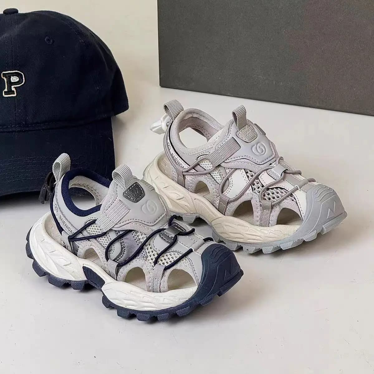 Boys Girls Outdoor Sandals Toes Capped Breathable 2026 Summer New Mesh Shoes Thick Sole Comfortable Casual Sport Shoes