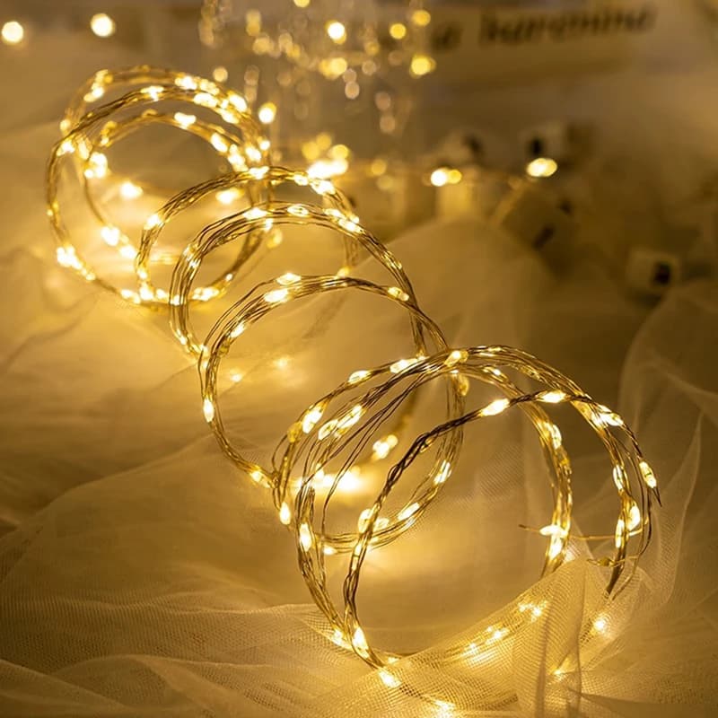 Luci a stringa a LED alimentate a batteria, ghirlande luminose colorate per atmosfera, ideali per decorazioni esterne, feste, matrimoni e festival.