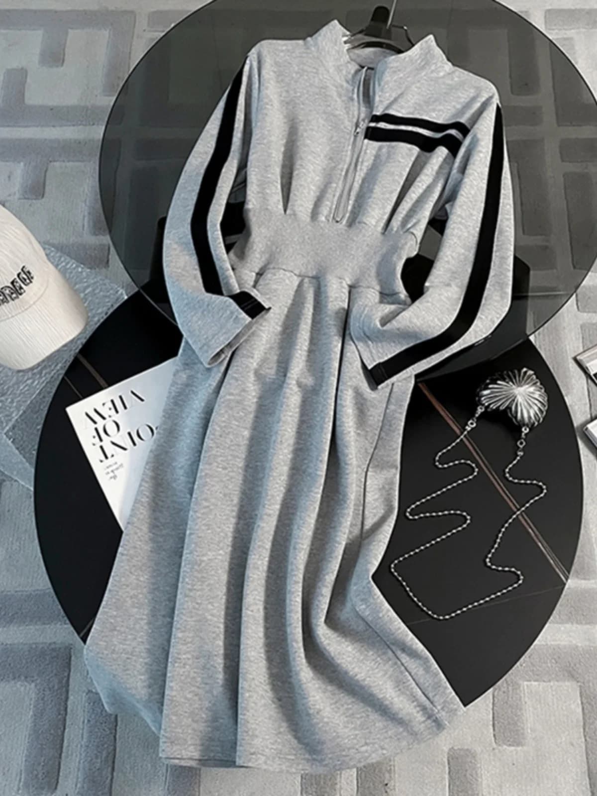 Abito Casual Grigio da Donna, Gonna Midi Modellante, Nuova Collezione Autunno 2026, Stile Europeo, Silhouette a Linea A, Lungo