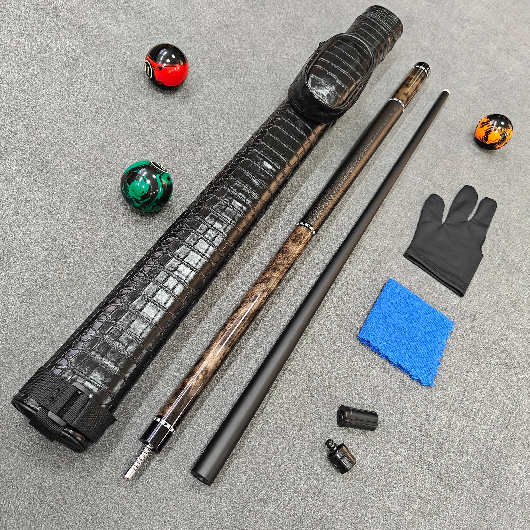 1/2 Split High‑Tech Pool Cue,13mm Tip,Lightweight Sturdy,Lizard‑Pattern Bag & Accessories,9‑Ball,Great Billiard Gift