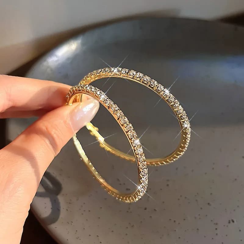 Orecchini a Cerchio a Forma di C per Donne, Stile Minimalista Scintillante, Look di Lusso Unico e Alla Moda, Gioielli Trendy