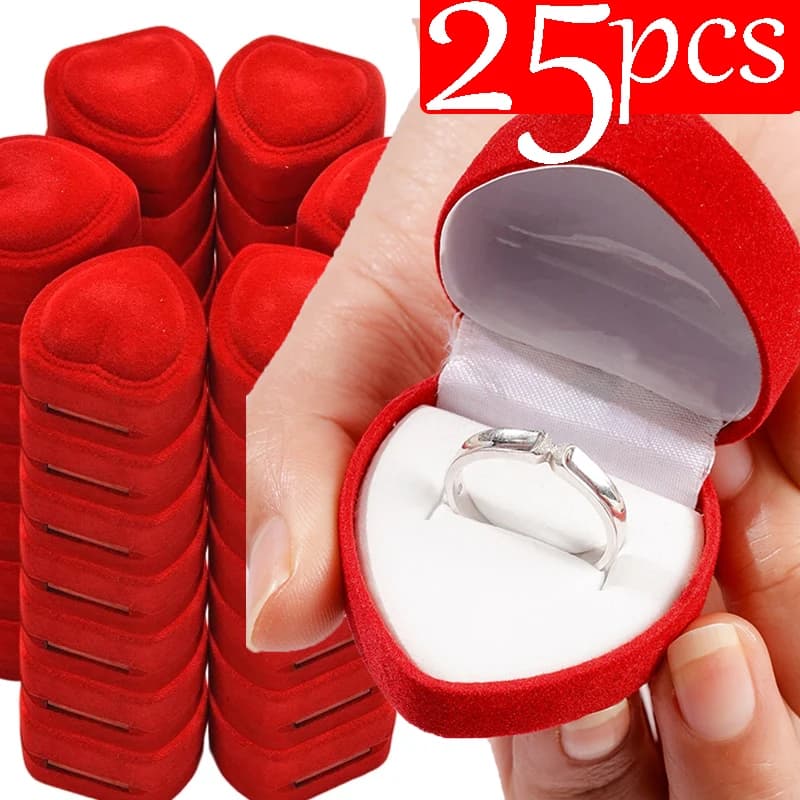 Scatola per anelli a forma di cuore floccata rossa Nuovo supporto per vetrina per gioielli per fedi nuziali Regali romantici per San Valentino all'ingrosso