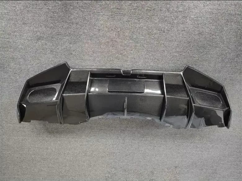 Suitable for modified car parts Lamborghini Huracan LP610, M-style carbon fiber rear diffuser, car tools