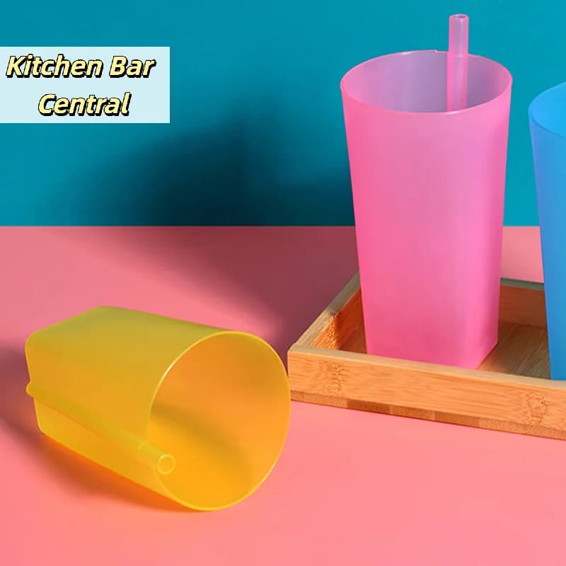 【Tazza per bambini con cannuccia integrata, tazza in plastica con cannuccia integrata, borraccia per bambini】