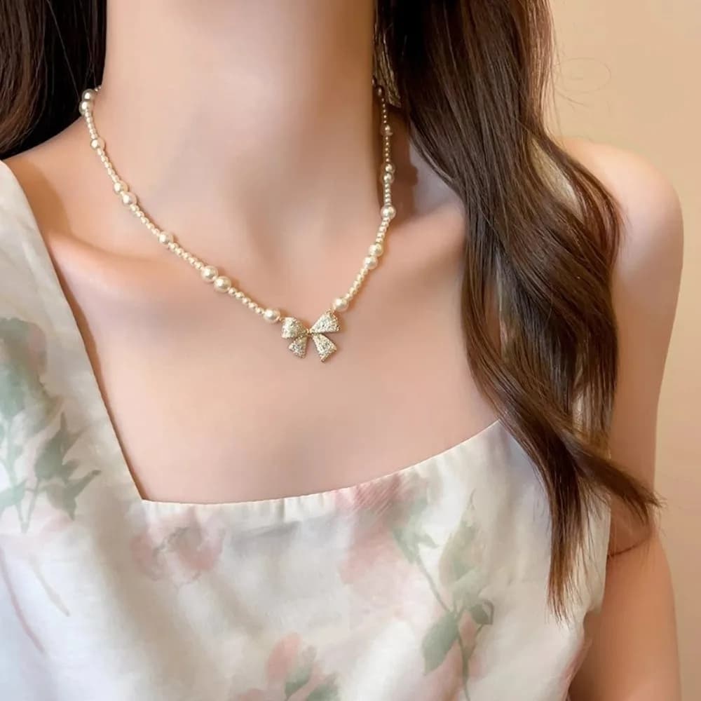 Collana con Fiocco in Argento Perlato, Catenina per Clavicola, Accessori Gioiello, Collana con Ciondolo a Fiocco, Girocollo con Ciondolo Semplice, Catena con Ciondolo