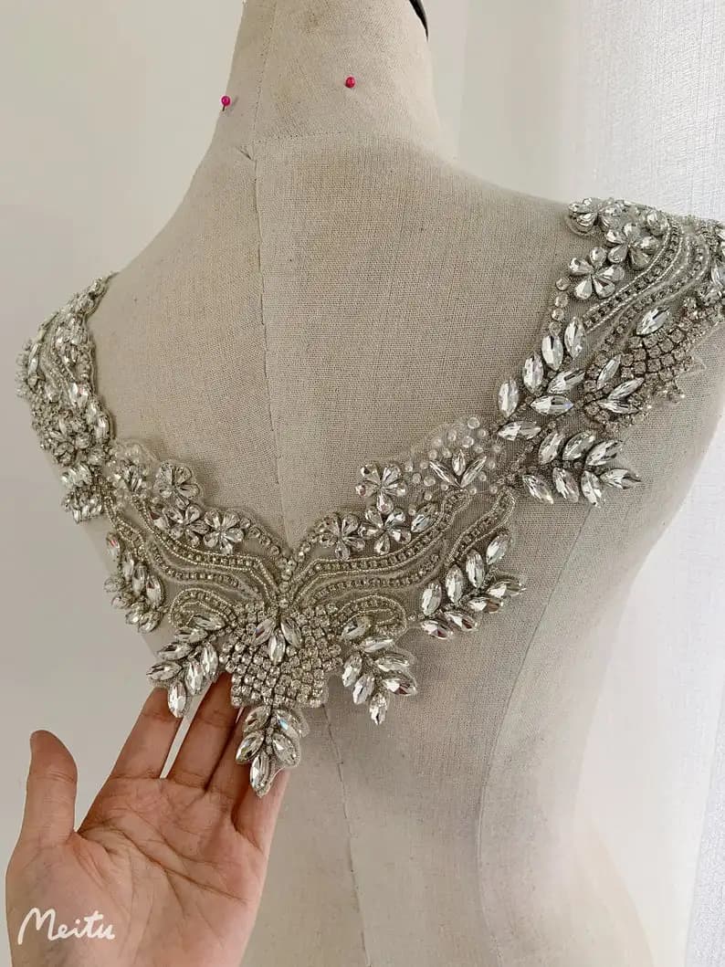 applique da sposa con scollo a V in strass per abito da sposa, abito in costume, corpetto con colletto applicato con perline di strass