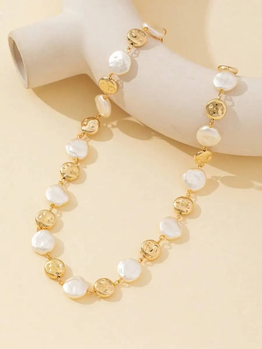 Asymmetrical pearl beaded necklace elegant fashionable for everyday wear lightweight comfortable design