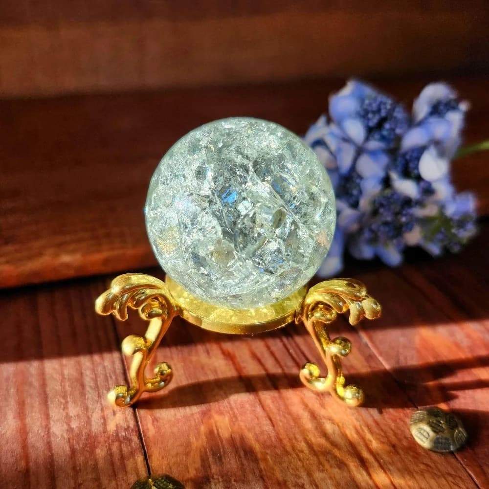 Gold and Silver Colored Metal K9 Crystal Ball Support Handicrafts Tripod-shaped With a Spherical Base and Folk Art