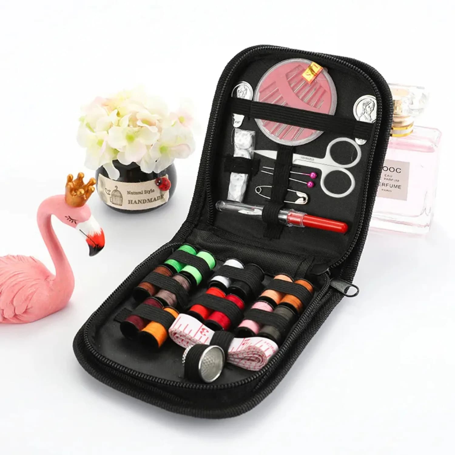 Kit da Cucito Multifunzione per Casa e Viaggio, Accessori per Cucito con Ditali e Spille di Sicurezza per Riparazioni di Abbigliamento e Lavori Artigianali