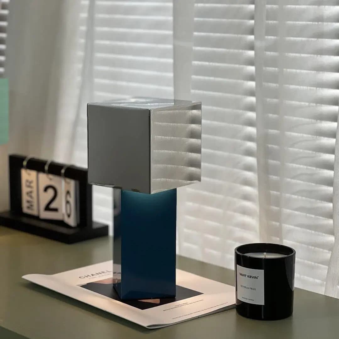 Lampada da Tavolo Ricaricabile di Design, Lampada Portatile Creativa per Camera da Letto, Comodino, Ristorante, Hotel, Decorazione d'Atmosfera, Lampada LED a Cubo
