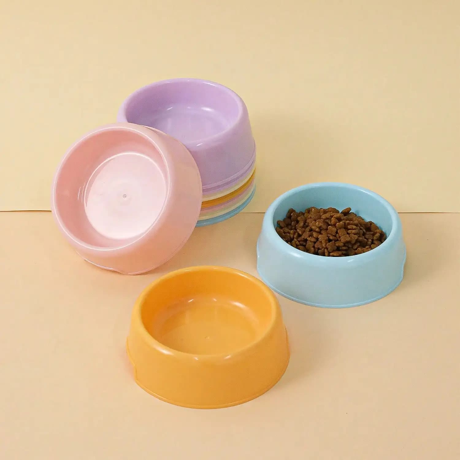 Ciotole per alimenti per animali domestici all'ingrosso per cuccioli e gattini, ciotole per cani color caramella, ciotole in plastica per cani, ciotole singole per cani e gatti 7UAQ