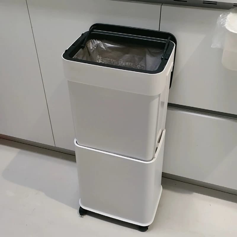 2026 Tall Kitchen Trash Can with Flip Lid Large Capacity Garbage Can Mobile Garbage Bucket Adjustable Design Kitchen Waste Bin