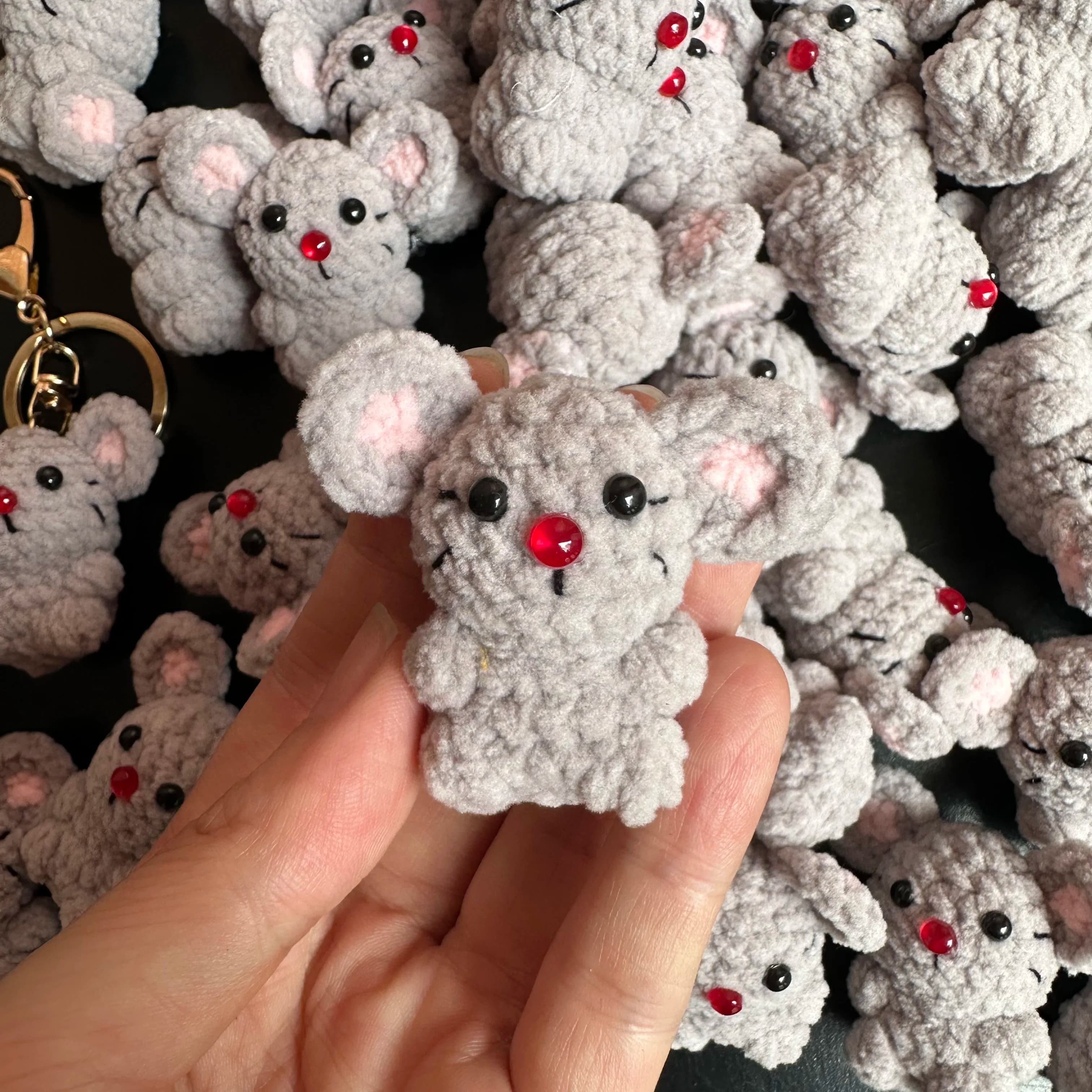 4cm Cute Mini Mouse Crochet Keychain For Gifts Creative Handmking Cartoon Mouse Doll Knitted Pendant Keyring Animal Key Gifts