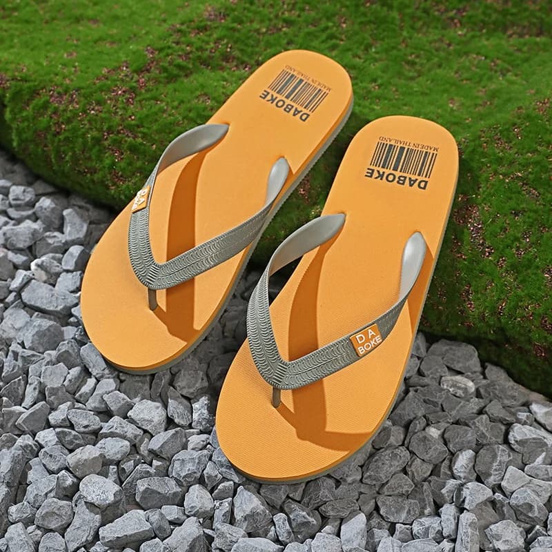 Flip-flops summer new men's breathable lightweight quick-dry beach slippers soft-soled non-slip comfort outdoor casual slippers