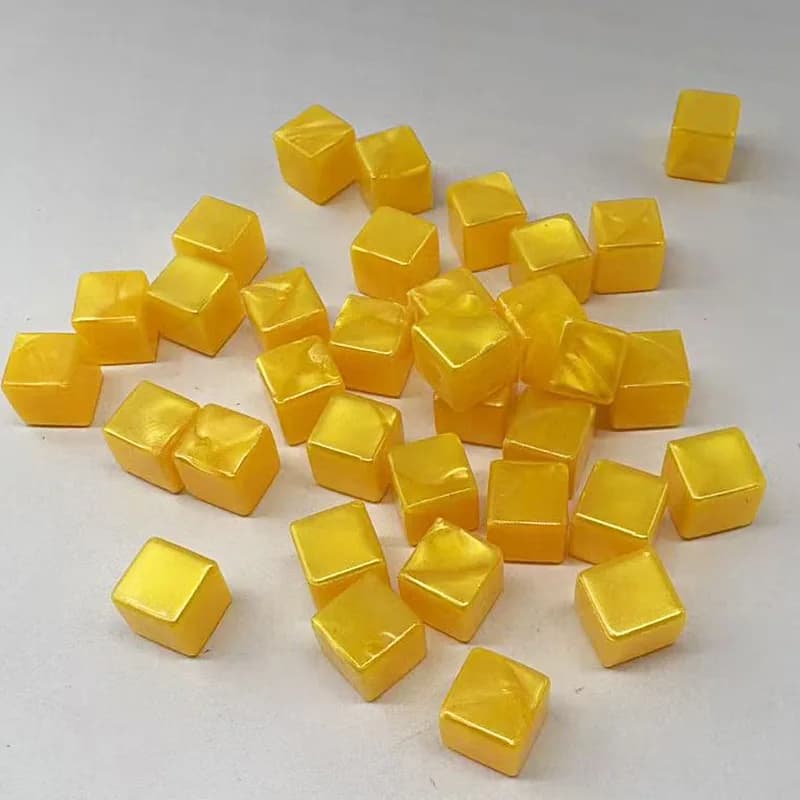 Set da 50 Pezzi Cubo Quadrato Colorato in Plastica, Pezzi degli Scacchi Vuoti, Accessorio per Giochi di Dadi 8mm