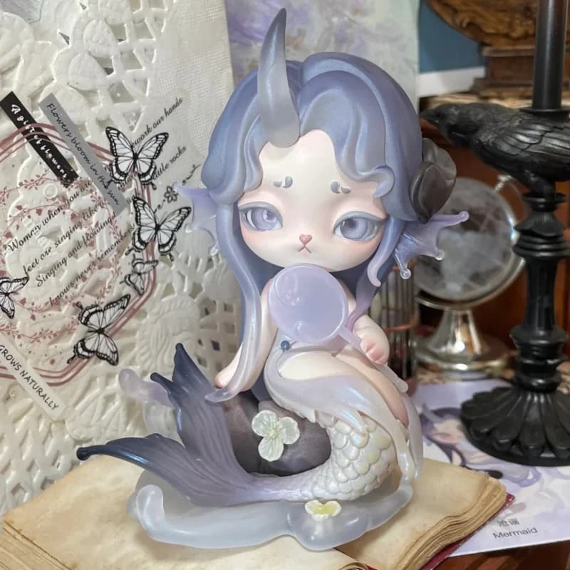 Autentica Serie Ninimo Cloud Season Whisper, Scatola Misteriosa, Bambola Trendy, Ornamento Decorativo, Giocattolo da Collezione, Regalo di Compleanno o Natale per Ragazze