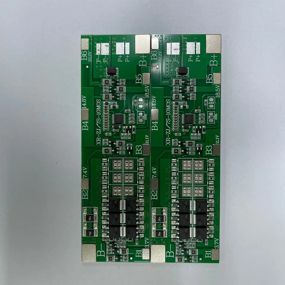 Batteria Li- 18650 da 1 pezzo per la NUOVA scheda di ricarica dei pacchi con funzione equalizzatore di bilanciamento Porta comune per Power Bank (15A)