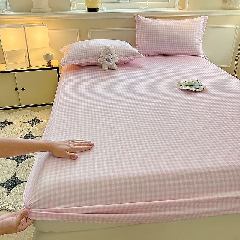 Plaid Pattern Fitted Sheet Soft Skin-Friendly Bed Cover Elastic Bedsheet for Kids Teens Room Home Bed Linen No Pillowcase