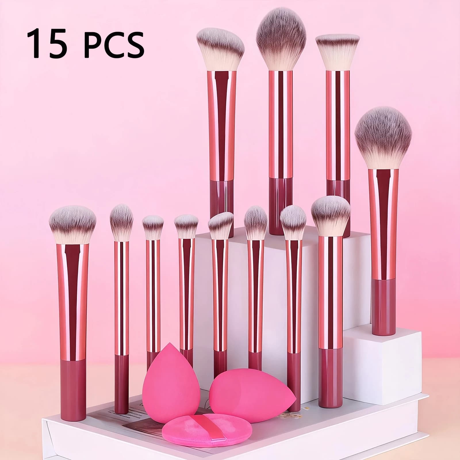 Set of 15 brushes and sponges for makeup, brush for fard, brush for foundation, brush for eyes, soft sponge, portable cosmetic tools for an easy make-up