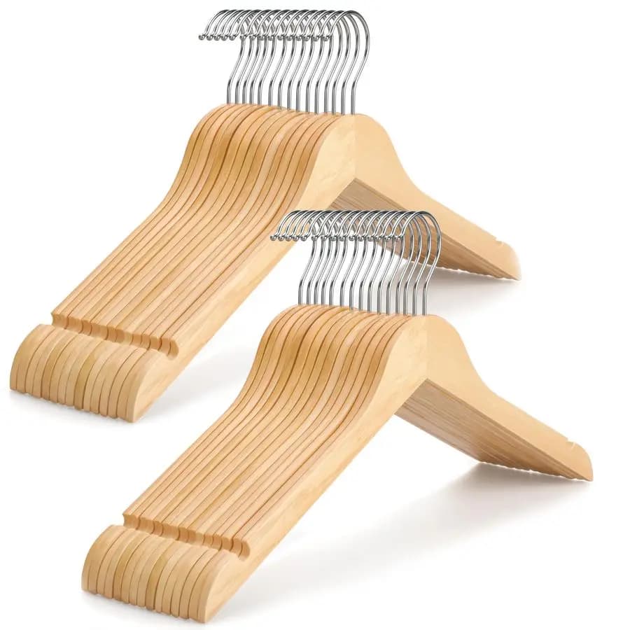 Appendiabiti in legno, confezione da 30, appendiabiti sottili e resistenti da 0,28 pollici, salvaspazio, appendiabiti in legno naturale con gancio girevole a 360° e antiscivolo
