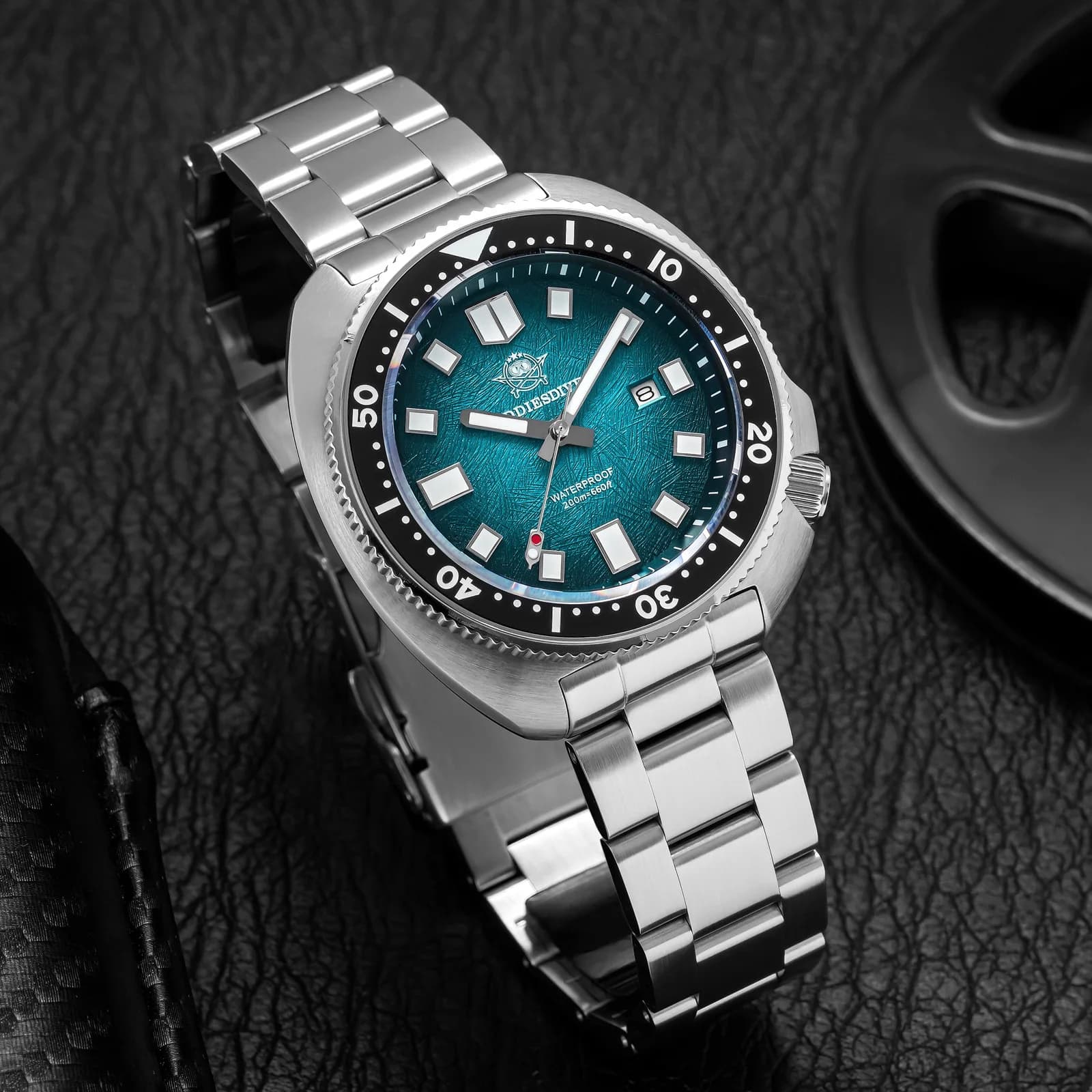 ADDIESDIVE Orologio subacqueo da uomo 200 Orologio al quarzo con vetro zaffiro impermeabile BGW9 Orologio da uomo alla moda in acciaio inossidabile luminoso AD2511