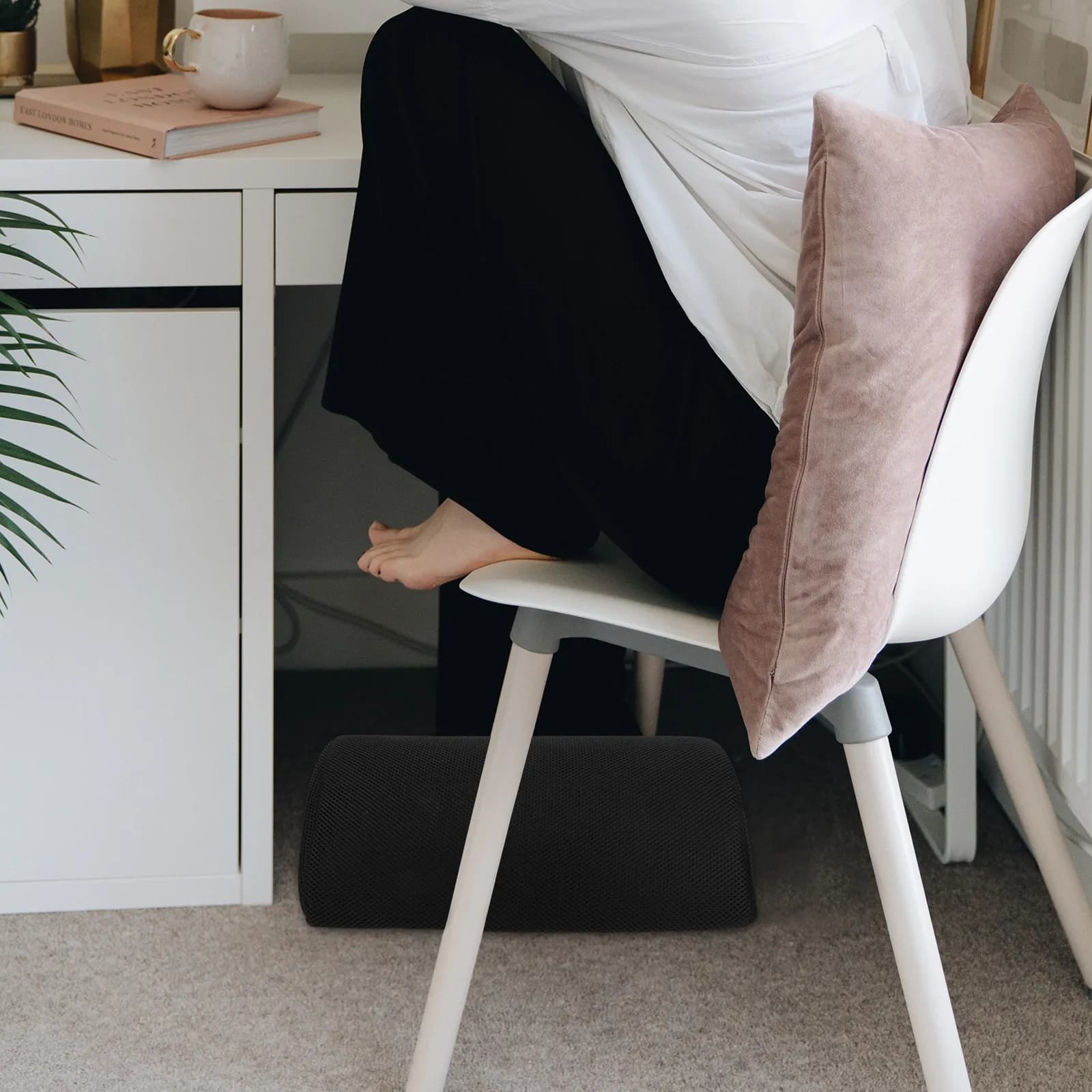 Cuscino Poggiapiedi Semicilindrico Ergonomico, Supporto Comodo per Piedi da Ufficio per Relax Sotto la Scrivania