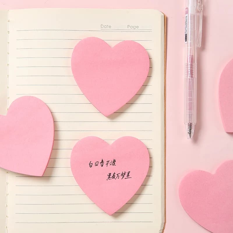 Blocco note Materiale scolastico Rosa chiaro a forma di cuore Amore Note adesive Commenti positivi scritti a mano Adesivi convenienti all'ingrosso