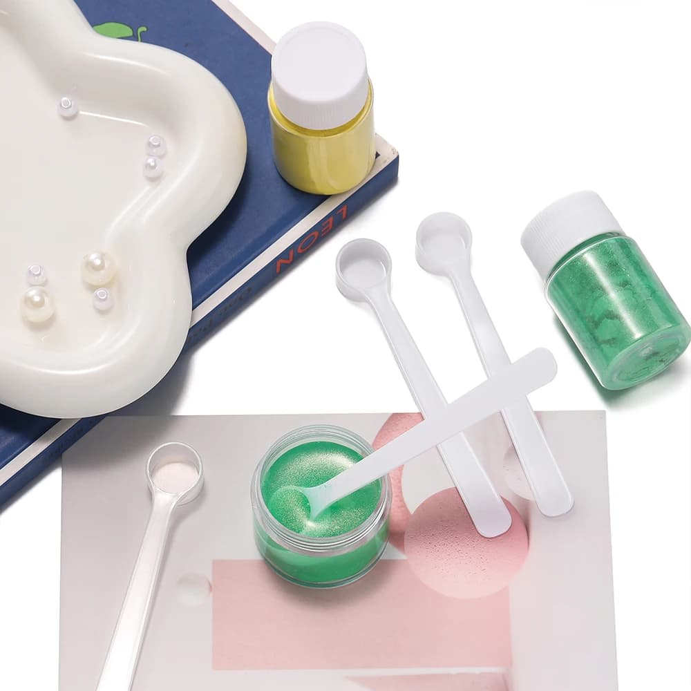20 pz Micro Plastica Misura Scoop Resina Miscelazione Agitazione Bastoni 0.5g PP Misurino per Polvere Liquido Resina Epossidica Strumenti Artigianali