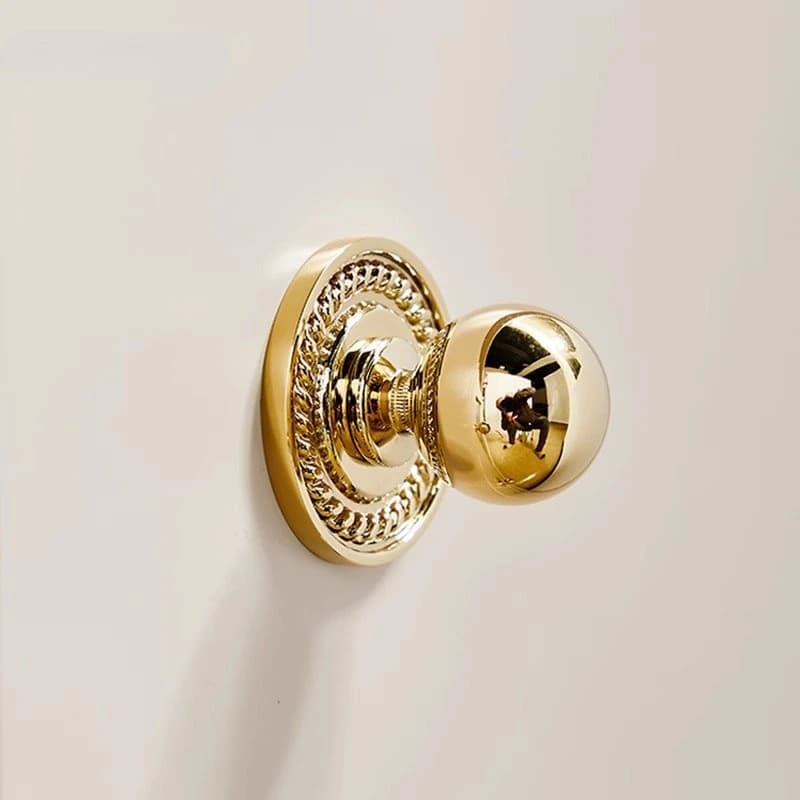 Manopole per cassetti da comodino con sfera in ottone dorato con piastra posteriore leggera Maniglie per armadietti per camera da letto di lusso Maniglie per guardaroba Ferramenta per mobili
