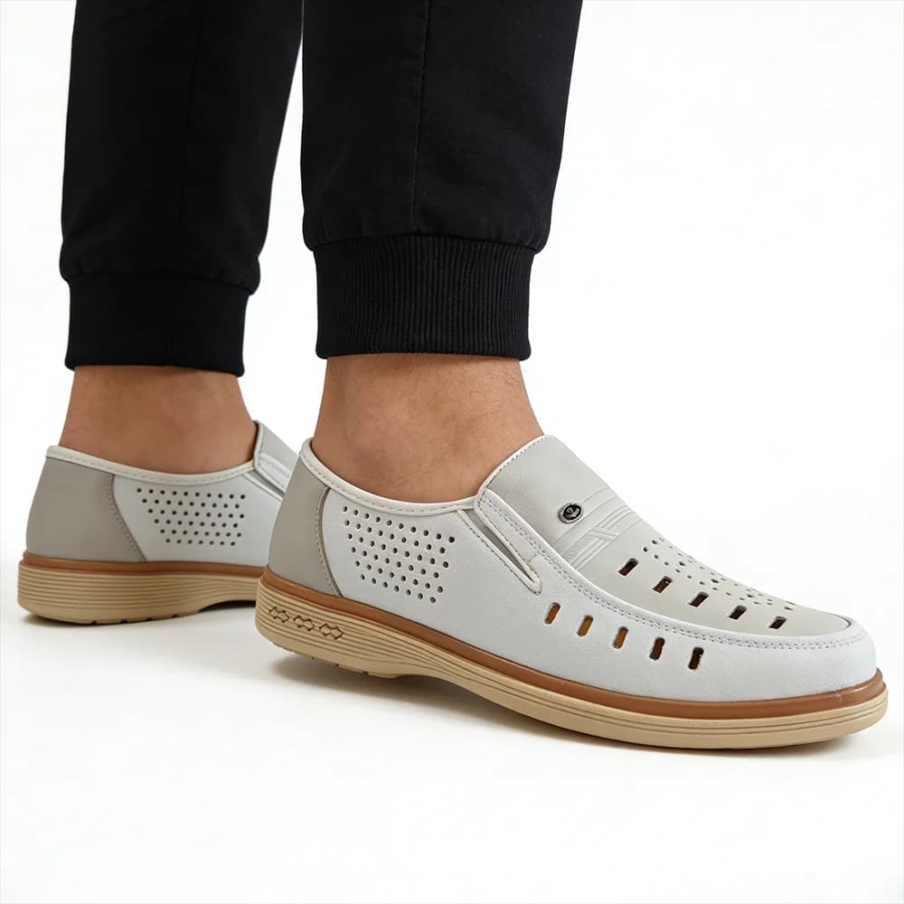 Mocassini estivi da uomo in pelle traspirante, mocassini bianchi slip-on casual da lavoro, comodi per l'ufficio, D947