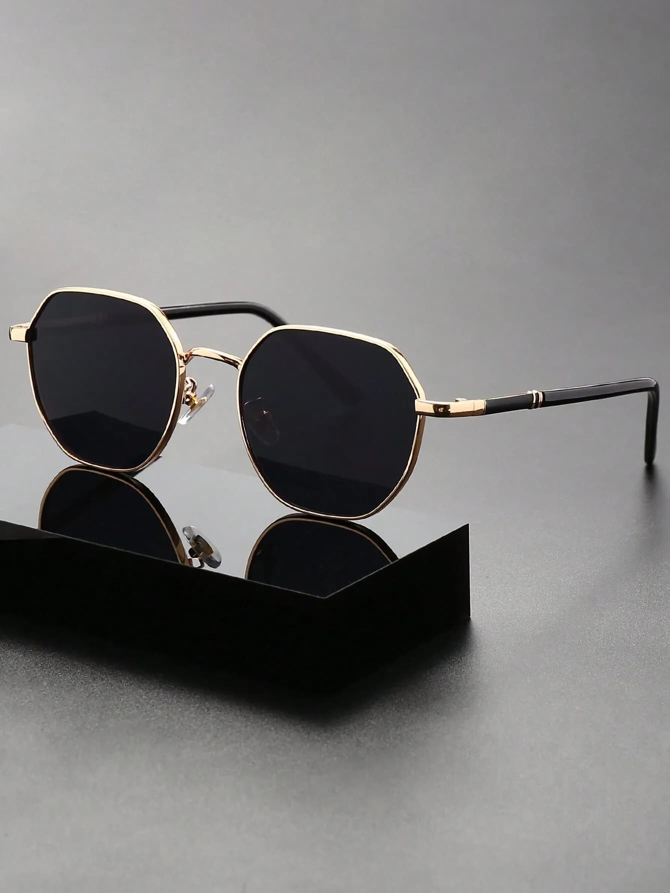 1pc Metal Geometric Retro Simple Round Frame UV Resistant Men's Sunglasses For Summer Casual Wear, Beach Vacation Decoration,School Beach Accessories Sun Glasses Sunglasses Shades