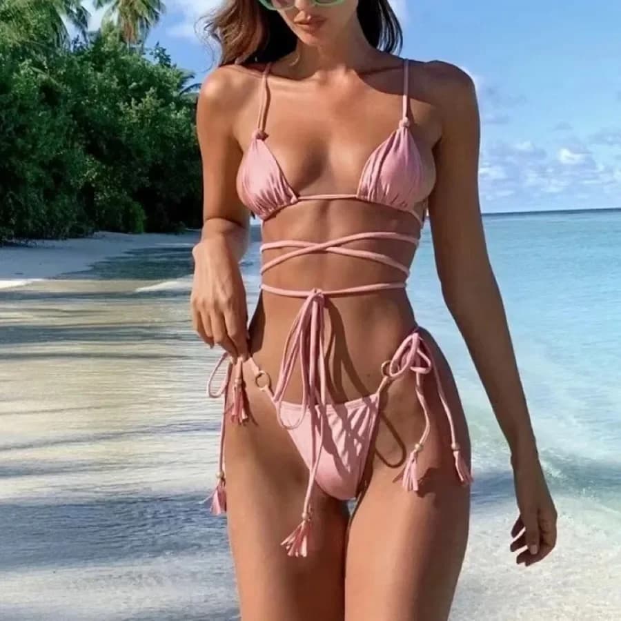 2024 New Sexy Bikini costumi da bagno di lusso donna Solid Folds costume da bagno femminile a fascia perizoma Bikini brasiliano Set costume da bagno da spiaggia