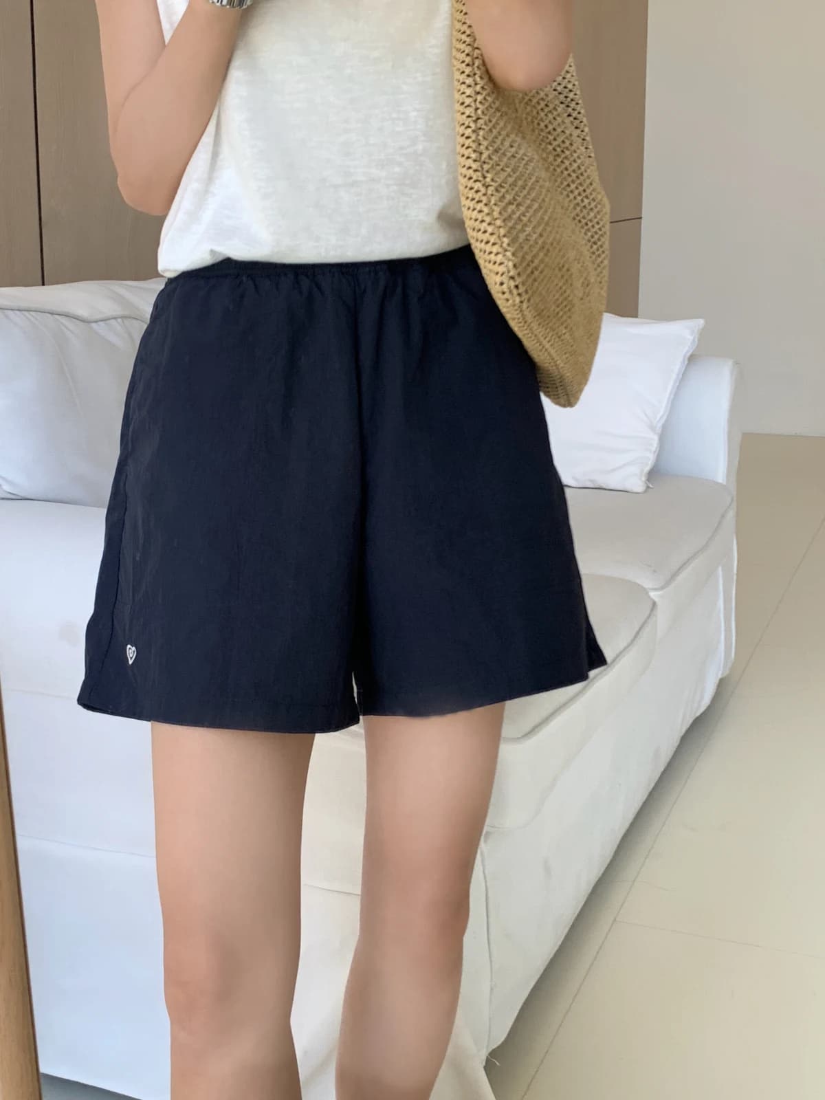 Pantaloncini Casual da Donna a Vita Alta con Cuore Ricamato, Comodi, Eleganti, Snellenti e Versatili, Stile Estivo per il Pendolarismo