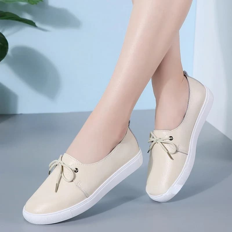 XIHAHA Scarpe stringate bianche piatte da donna comode e casual Scarpe da ginnastica vulcanizzate estive da donna Mocassini leggeri e morbidi con bocca superficiale